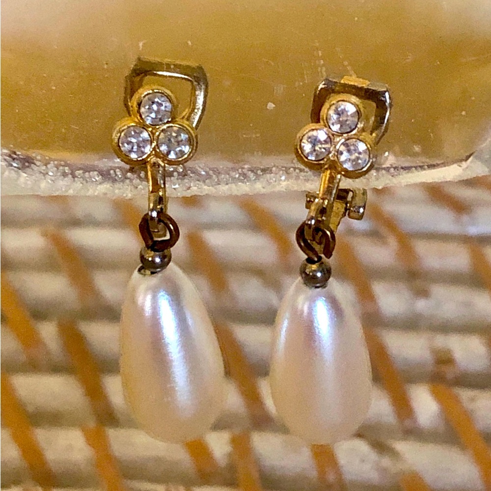 Pearl Rhinestone Clip-On Teardrop Earrings Vintage-Style Antique